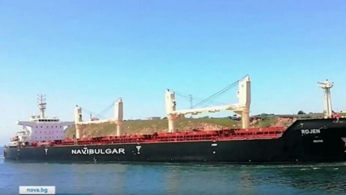 Моряците на кораба „Рожен” не са били блокирани