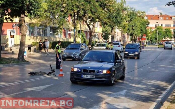 Мъж с електрическа тротинетка е блъснат при полицията в Благоевград