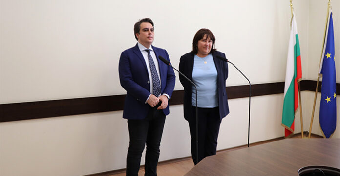 Росица Велкова пое поста на министър на финансите
