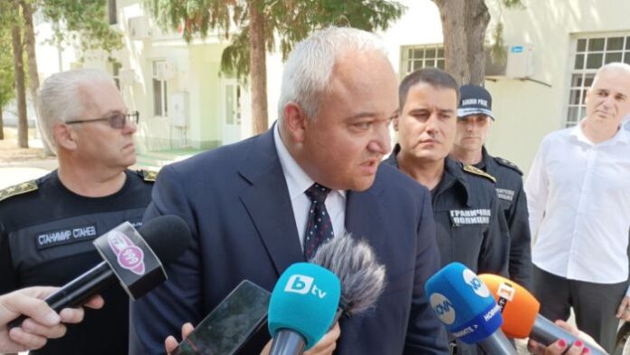 Демерджиев търси вътрешни хора, които подпомагат трафикантите