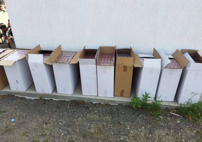 В град Кермен откриха около 100 000 къса безакцизни цигари