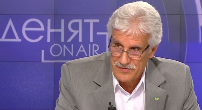 Емил Георгиев: Г-н Радев, не хапете ръката, която ви даде хляб