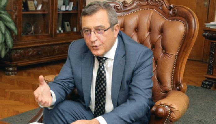 Сливането на университети не е на дневен ред сега