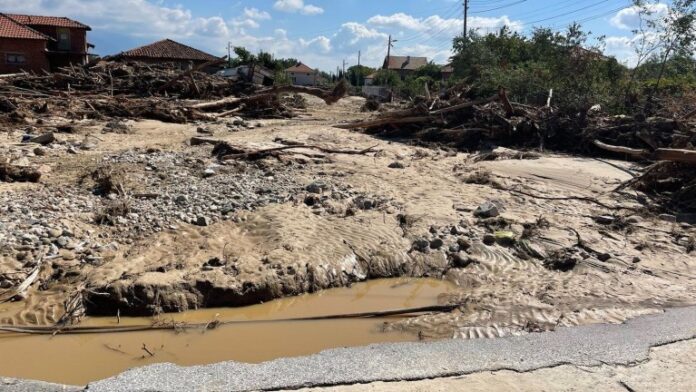 Част от карловското село Слатина все още е без достъп и ток
