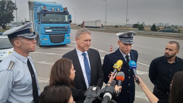 Стартира специализирана операция за контрол на товарните автомобили