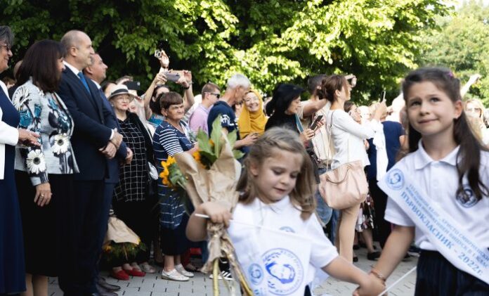 Радев: България е просперирала, когато е имала силно образование