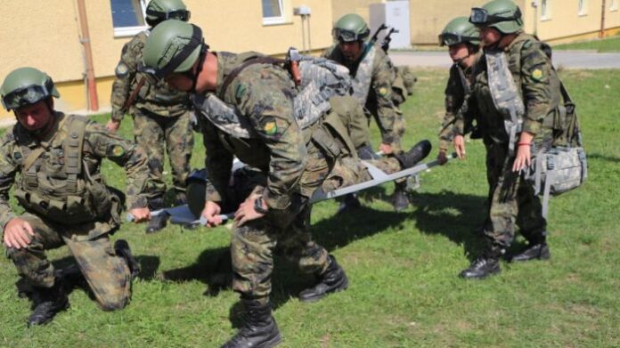 Наши военни участват в многонационално учение в Хохенфелс, Германия