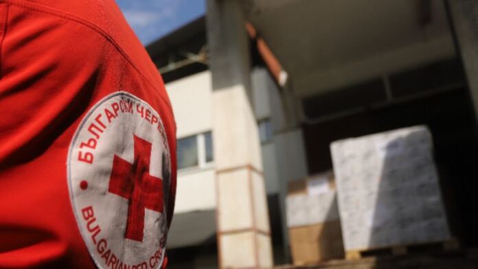 Екип на БЧК ще оказва психологическа помощ на хората в пострадалите карловски села