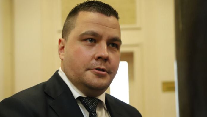 Балабанов: Ротационният принцип е връткане в посока личния интерес