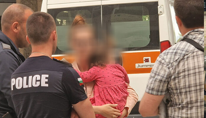 Лек автомобил блъсна майка с дете в Благоевград