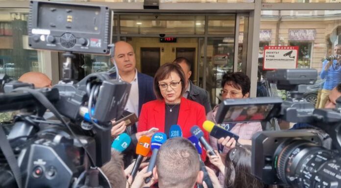 Нинова: Няма да подкрепим първия мандат, ще участваме в разговори за втория и третия