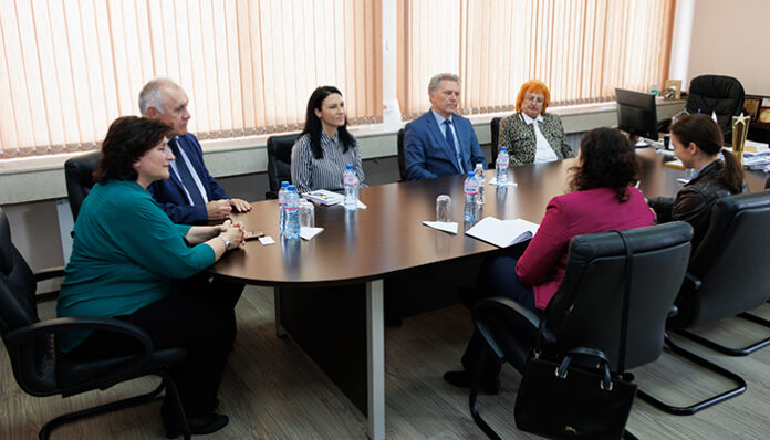 Ректорът на ЮЗУ се срещна със словенския посланик