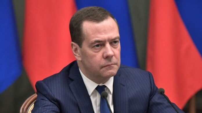 Медведев очаква войната да се проточи, ако властта в Киев не се смени