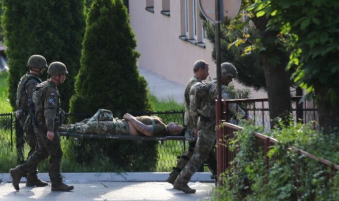 Над 30 войници от мироопазващите сили на НАТО в Косово са пострадали при сблъсъци