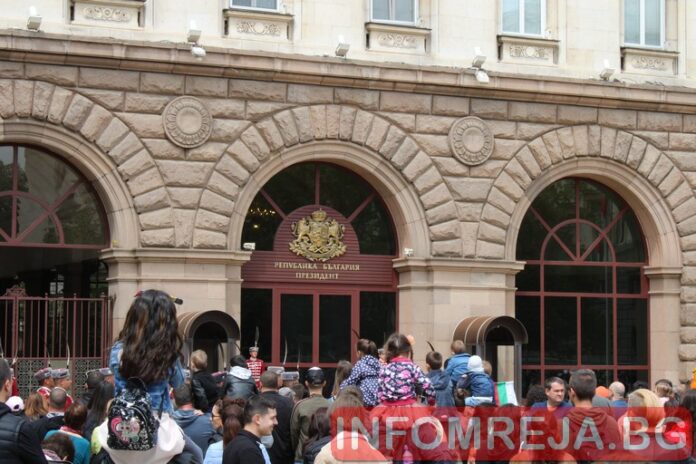 Десислава Радева: Кои, за Бога, са мутрите?