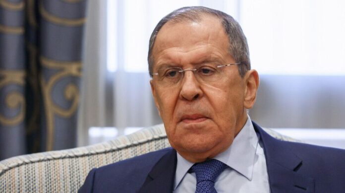 Лавров: НАТО участва в конфликта в Украйна