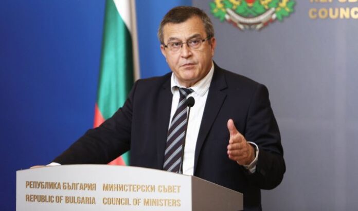 Пенов: Приеха 21 национални програми в образованието за 230 млн. лв.