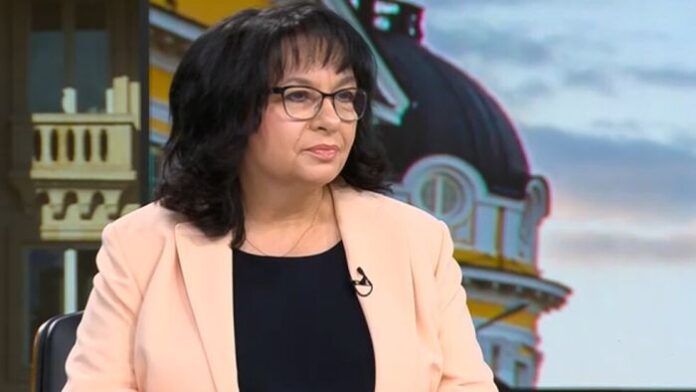 Петкова: Ще приемем експерти от ДПС и ИТН за правителство