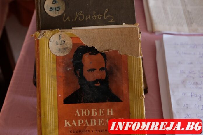 Университети от 11 държави търсят преподаватели по български език и литература
