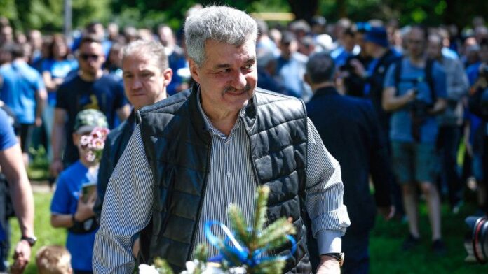 Батков призова 150 левскари да извадят по 100 000 лева за дълговете на клуба
