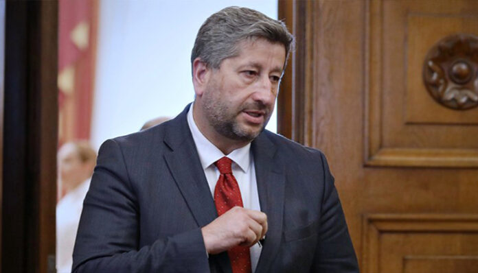 Христо Иванов: Решава се съдбата на управлението