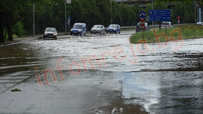 Евакуация във Видинско заради придошлите води на река Войнишка