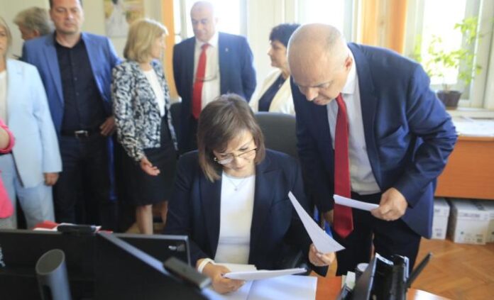 Нинова: Внасяме искане да гласуваме в зала сваляне на имунитета на Бойко Борисов