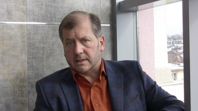 Адвокат Екимджиев очаква Сарафов да довърши мандата на Гешев