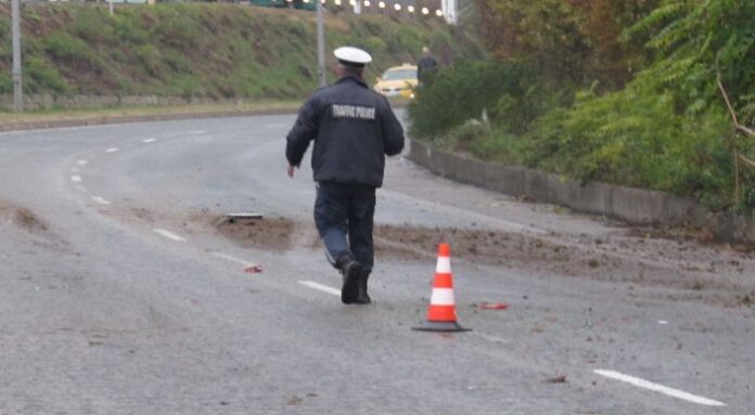 Затруднено движение по пътя Дългопол - Провадия заради катастрофа