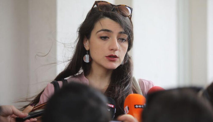 Лена Бориславова: Обсъждаме управленската и законодателна програма