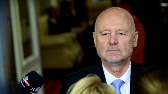 Тагарев: България изпраща военна помощ на Украйна в спешен порядък