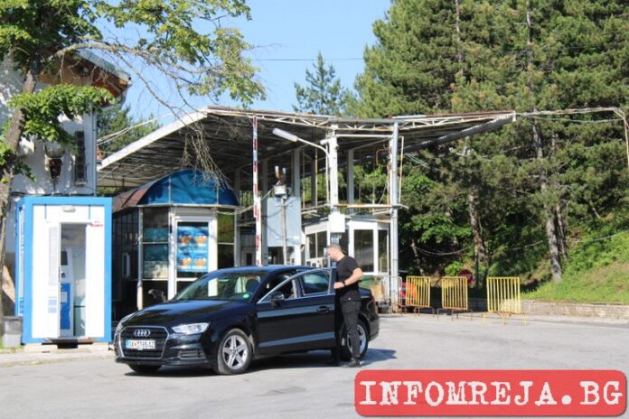 Ремонтират граничния пункт "Станке Лисичково"