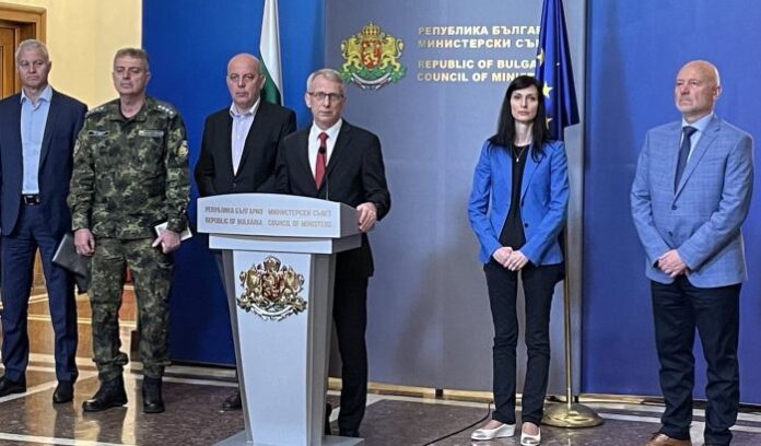 Няма непосредствена опасност за България заради напрежението в Русия