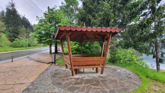 Днес над Западна България ще е облачно и дъждовно, над Източна - слънчево