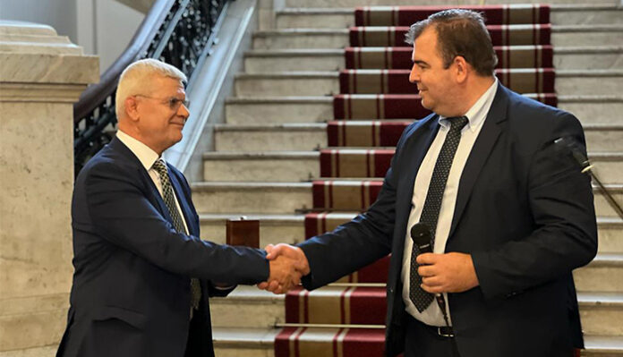 Кирил Вътев: Важно е да консолидираме агрохранителната верига от полето до масата