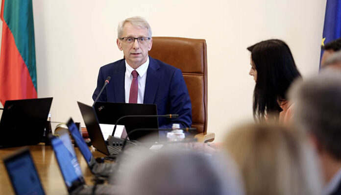 Остават старите: МС не определи нови областни управители