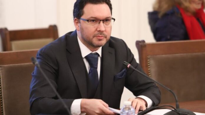 Даниел Митов: Ние настояваме за коалиционно споразумение