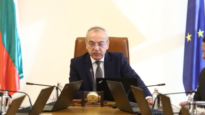 Донев: Политическата арогантност е демоде и е безполезна