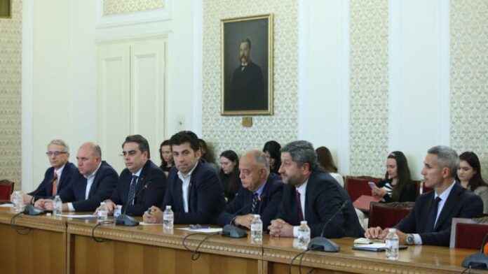 Четиримата лидери ще ръководят парламентарната група на ПП-ДБ