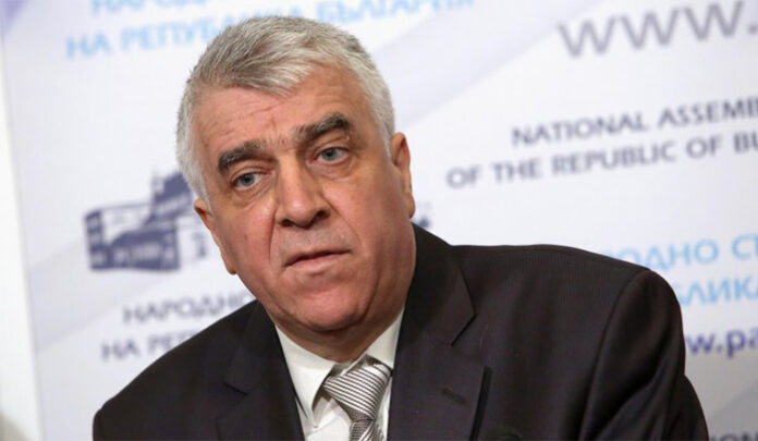 Проф. Румен Гечев: Ако Борисов е невинен, да си даде имунитета сам