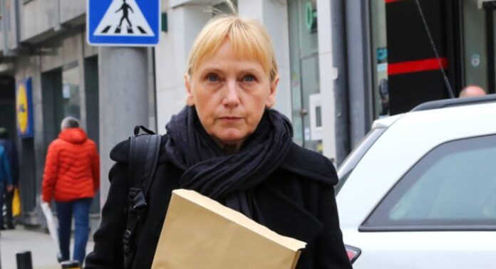 Елена Йончева очаква Гешев да говори пред българите