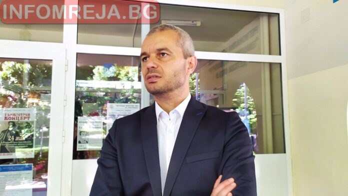 Костадинов иска спешен разговор с Радев