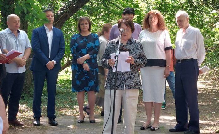 Йотова: Историята отреди така, че Никола Вапцаров да бъде разстрелван многократно