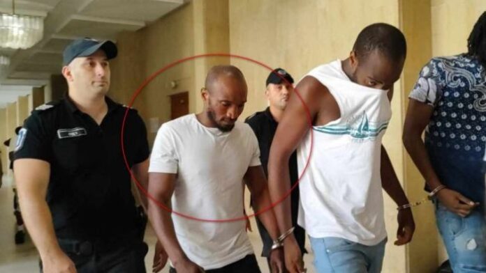 Арестуваха бивш футболист на "Левски" за разпространение на наркотици в Слънчев бряг
