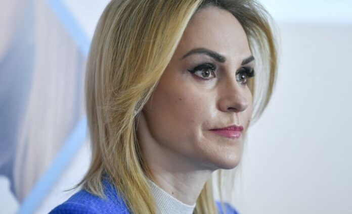 Румънският министър на семейството Габриела Фиря подаде оставка