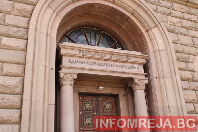 Радев разговаря с гръцкия си колега за пожарите
