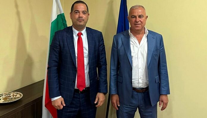 Симитли със собствена пожарна? Кметът урежда нещата