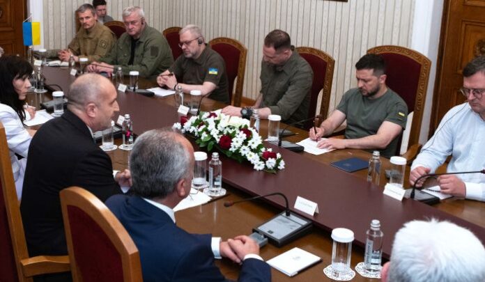 Румен Радев: Конфликтът в Украйна няма военно решение