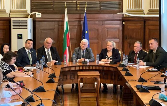 МЗХ ще направи всичко възможно на трапезата да има повече български храни