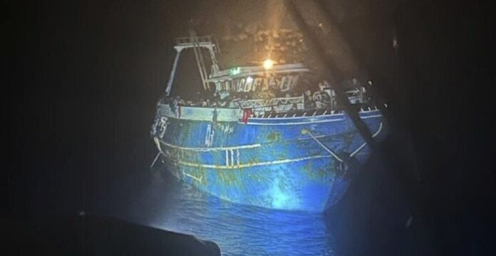 Скандални разкрития за потъналия край Гърция кораб с миранти